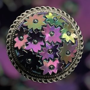 💖 Western Germany Iridescent Floral Scarf Clip 💖